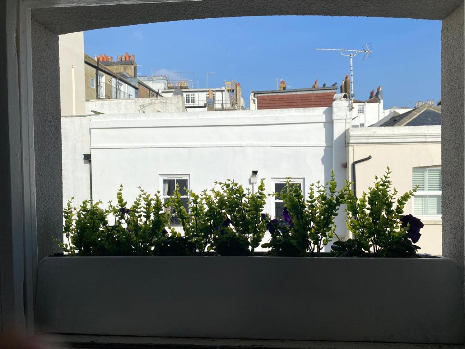 Beautiful Little Townhouse * Hove